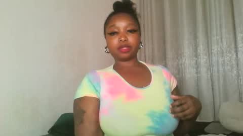 Snapshot of kakey_love chatting on 11.04.25 kakey love online show from 11.04.25