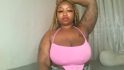 Snapshot of kakey_love chatting on 11.25.25 kakey love online show from 11.25.25