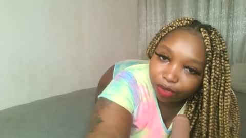 Snapshot of kakey_love chatting on 11.28.25 kakey love online show from 11.28.25