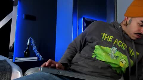 Kale online show from 12.18.25