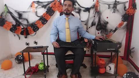 Kaleth online show from 10.29.25