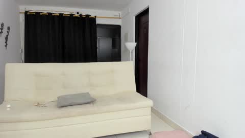 Snapshot of kaliana_ggh chatting on 01.24.25 Charlote new gitl Megan Roger Matias Mod Mustafa online show from 01.24.25