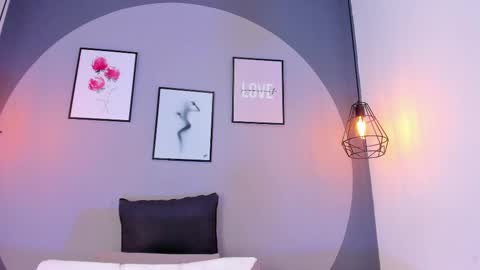 Carolina   online show from 02.17.25