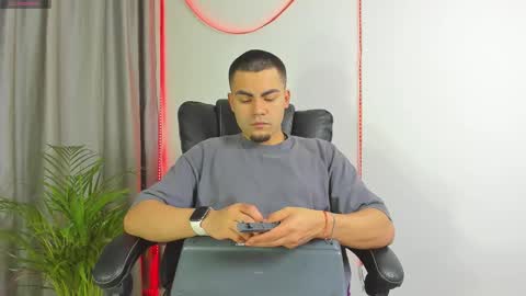 K A L I online show from 10.13.25