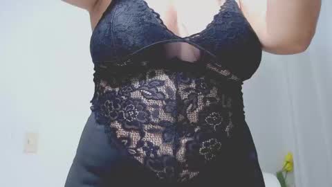 Snapshot of kally_higgins chatting on 02.25.25 Hannah online show from 02.25.25