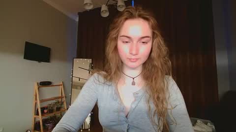 Snapshot of kalorine chatting on 03.03.26 Mellikyy online show from 03.03.26