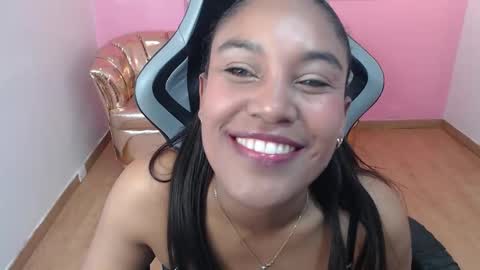 Snapshot of kamala_a chatting on 11.30.25 Kamala. Live 2100 - 600 online show from 11.30.25