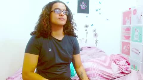 Dante and Carolina independient model online show from 02.28.25