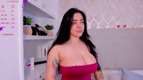 Kamila Betancourt online show from 11.08.25