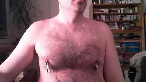 Snapshot of kamiluc1974_2 chatting on 10.22.25 Kamil Lipovy online show from 10.22.25