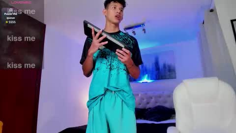 Kami online show from 02.24.26