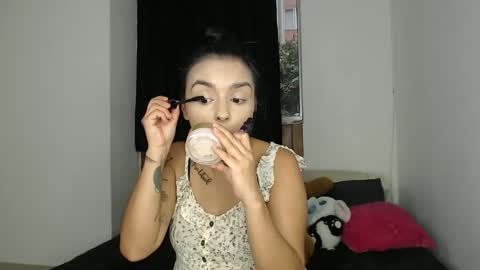 kammy   y   camila online show from 12.17.25