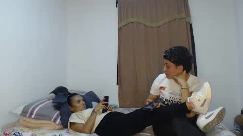 kammy   y   camila online show from 05.19.26