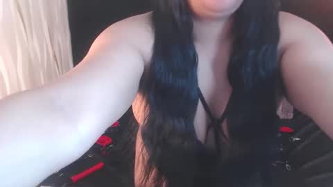 Snapshot of kamylabiker chatting on 04.15.26 kamylabiker online show from 04.15.26