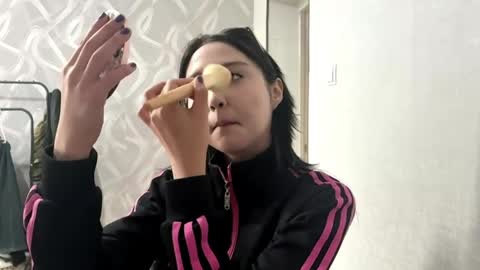 Lily online show from 05.04.26