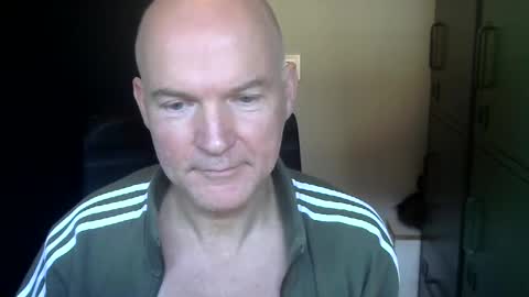 Robbie online show from 12.23.24