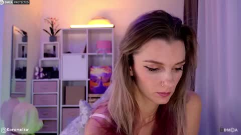 Snapshot of karamelsw chatting on 10.02.25 Julia online show from 10.02.25