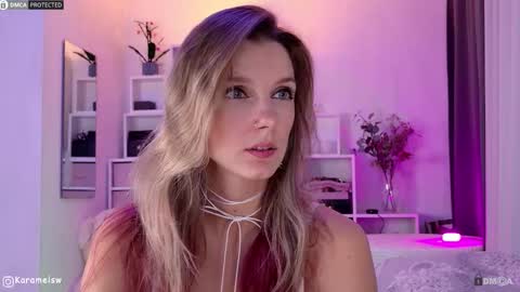 Snapshot of karamelsw chatting on 10.24.25 Julia online show from 10.24.25