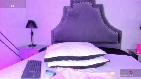 Karely online show from 04.10.26