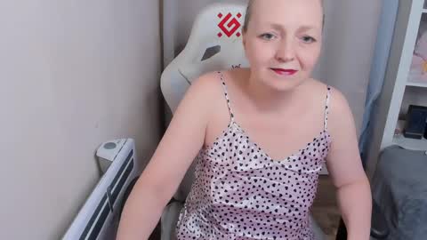 Karen online show from 04.10.26