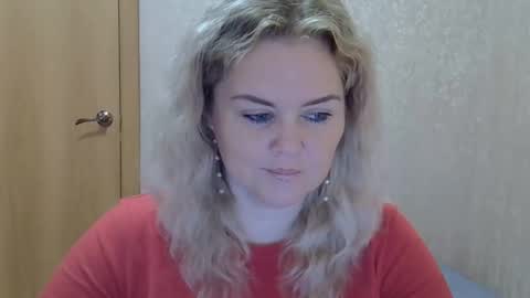 karennelsonx online show from 10.05.25