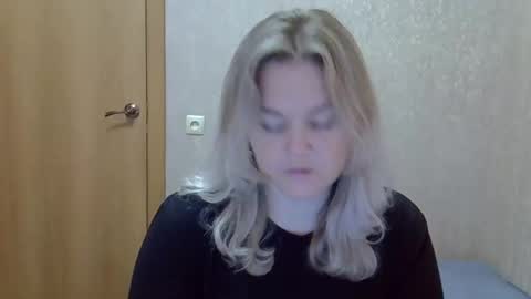 karennelsonx online show from 10.08.25