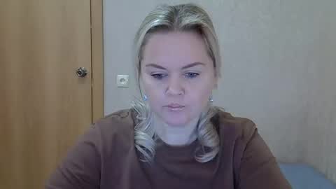 karennelsonx online show from 02.26.26