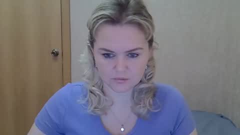 karennelsonx online show from 04.19.26