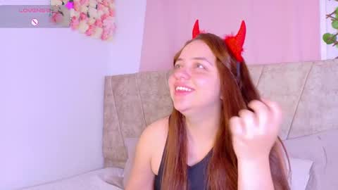 Snapshot of kariina_wong chatting on 11.14.25 kariina_wong online show from 11.14.25