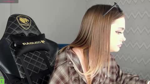 karina_broks online show from 11.11.25