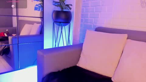 Kari online show from 02.10.25