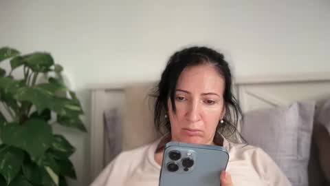 Snapshot of karinablair chatting on 02.04.25 Karina online show from 02.04.25