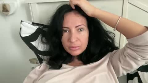 Snapshot of karinablair chatting on 01.13.26 Karina online show from 01.13.26