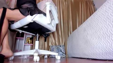 Snapshot of karinadiaz69 chatting on 11.21.25 KARINA online show from 11.21.25