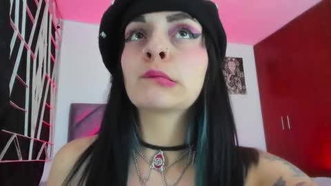 KARINNA  RAVEN online show from 12.19.25