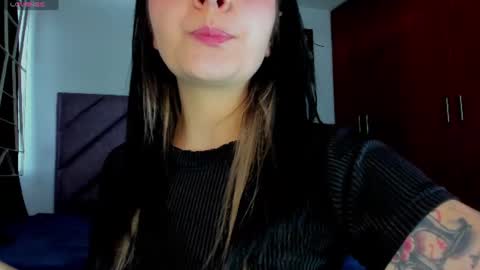 KARINNA  RAVEN online show from 07.25.26