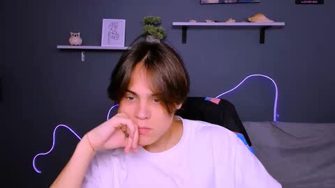 Snapshot of karl_mans chatting on 09.21.25 Karl online show from 09.21.25