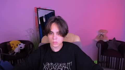 Snapshot of karl_mans chatting on 10.14.25 Karl online show from 10.14.25