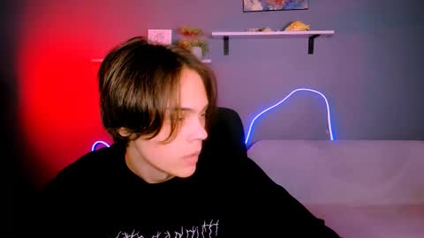 Snapshot of karl_mans chatting on 10.16.25 Karl online show from 10.16.25