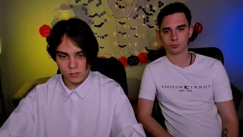 Snapshot of karl_mans chatting on 10.29.25 Karl online show from 10.29.25