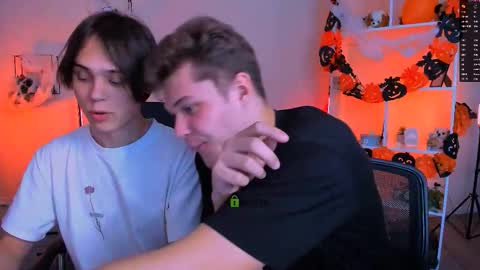 Snapshot of karl_mans chatting on 11.03.25 Karl online show from 11.03.25