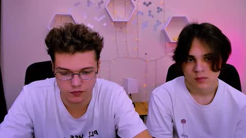 Snapshot of karl_mans chatting on 11.09.25 Karl online show from 11.09.25