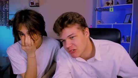 Snapshot of karl_mans chatting on 11.12.25 Karl online show from 11.12.25