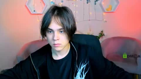 Snapshot of karl_mans chatting on 11.15.25 Karl online show from 11.15.25