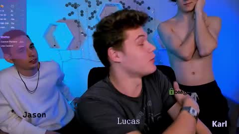 Snapshot of karl_mans chatting on 11.17.25 Karl online show from 11.17.25