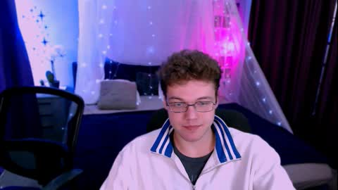 Snapshot of karl_mans chatting on 11.20.25 Karl online show from 11.20.25