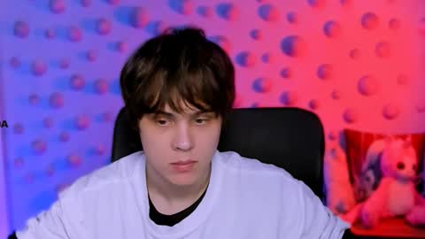 Snapshot of karl_mans chatting on 12.03.25 Karl online show from 12.03.25