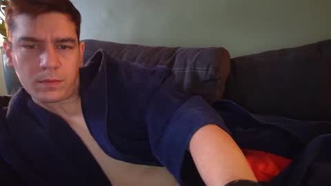 Snapshot of karl_mask chatting on 12.08.24 Karl online show from 12.08.24