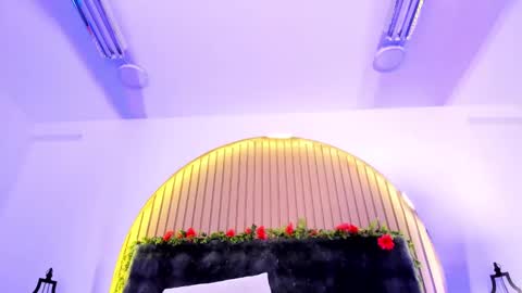 Karla Gonzaless online show from 03.04.25