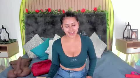 Karla Gonzaless online show from 03.13.26